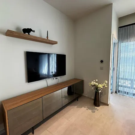 Apartment Five Stars Mercury Tower